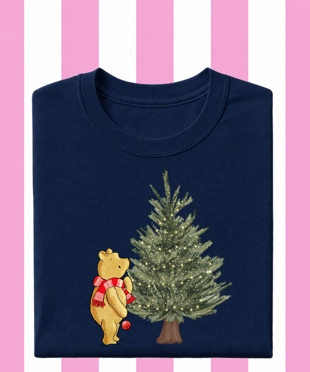 Pooh’s Christmas Tree - Tshirt/Sweatshirt
