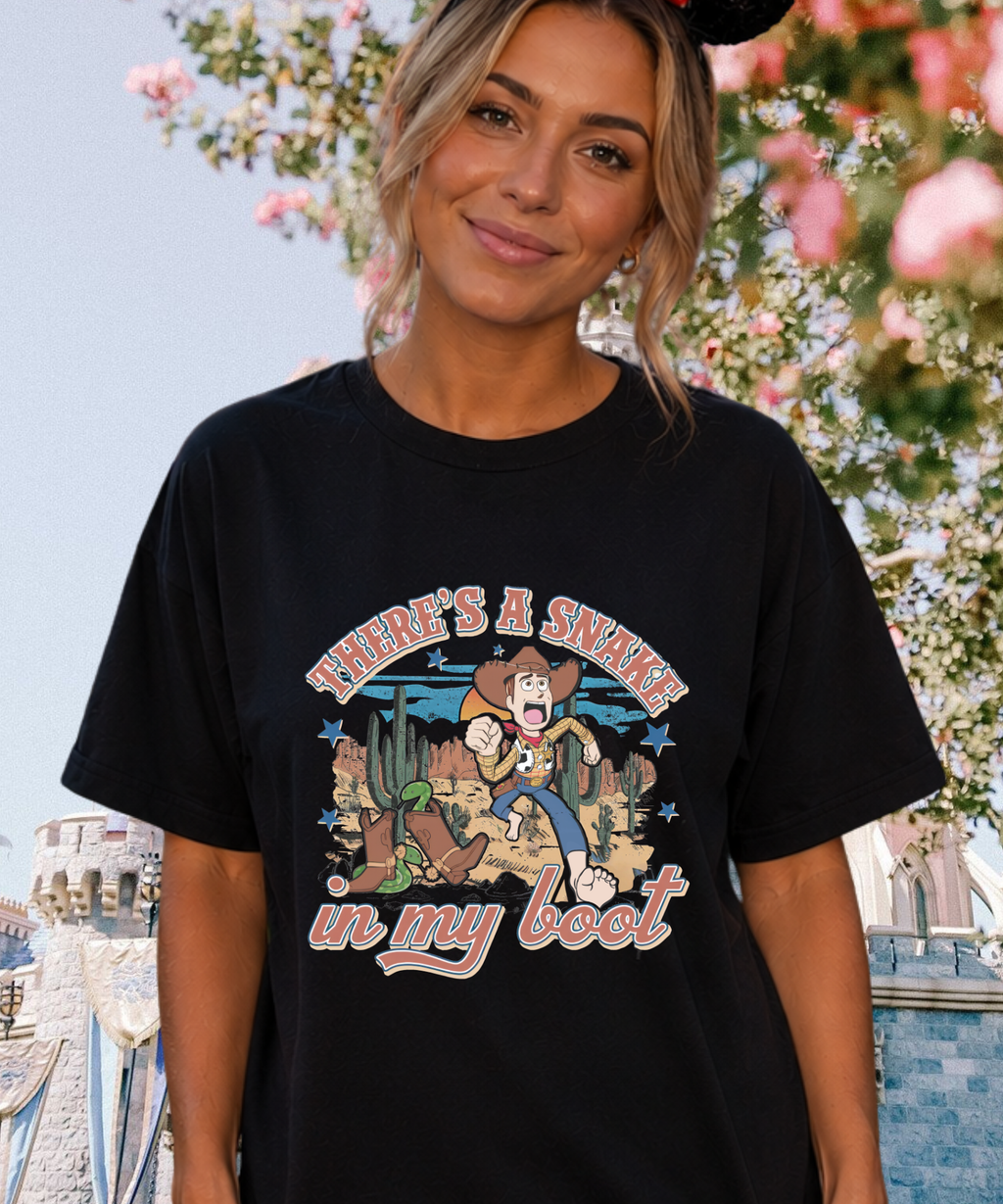 There’s A Snake In My Boot - Tshirt - White/Navy/Black/Sand