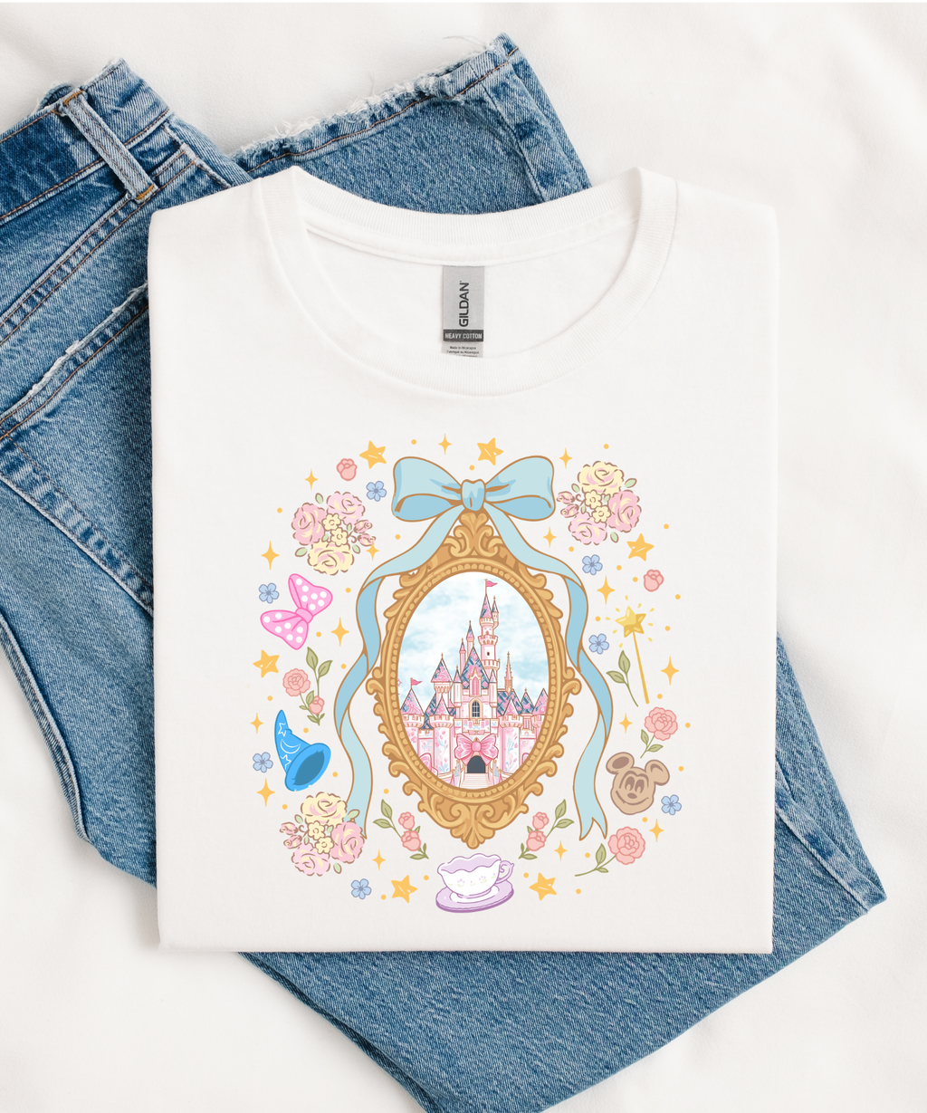 Enchanted Castle Coquette -  - Tshirt/Sweatshirt - White/Pink