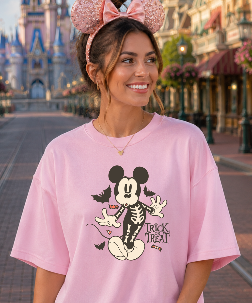 Trick Or Treat Mouse Skeleton Halloween - Tshirt/Sweatshirt - White/Pink/Red