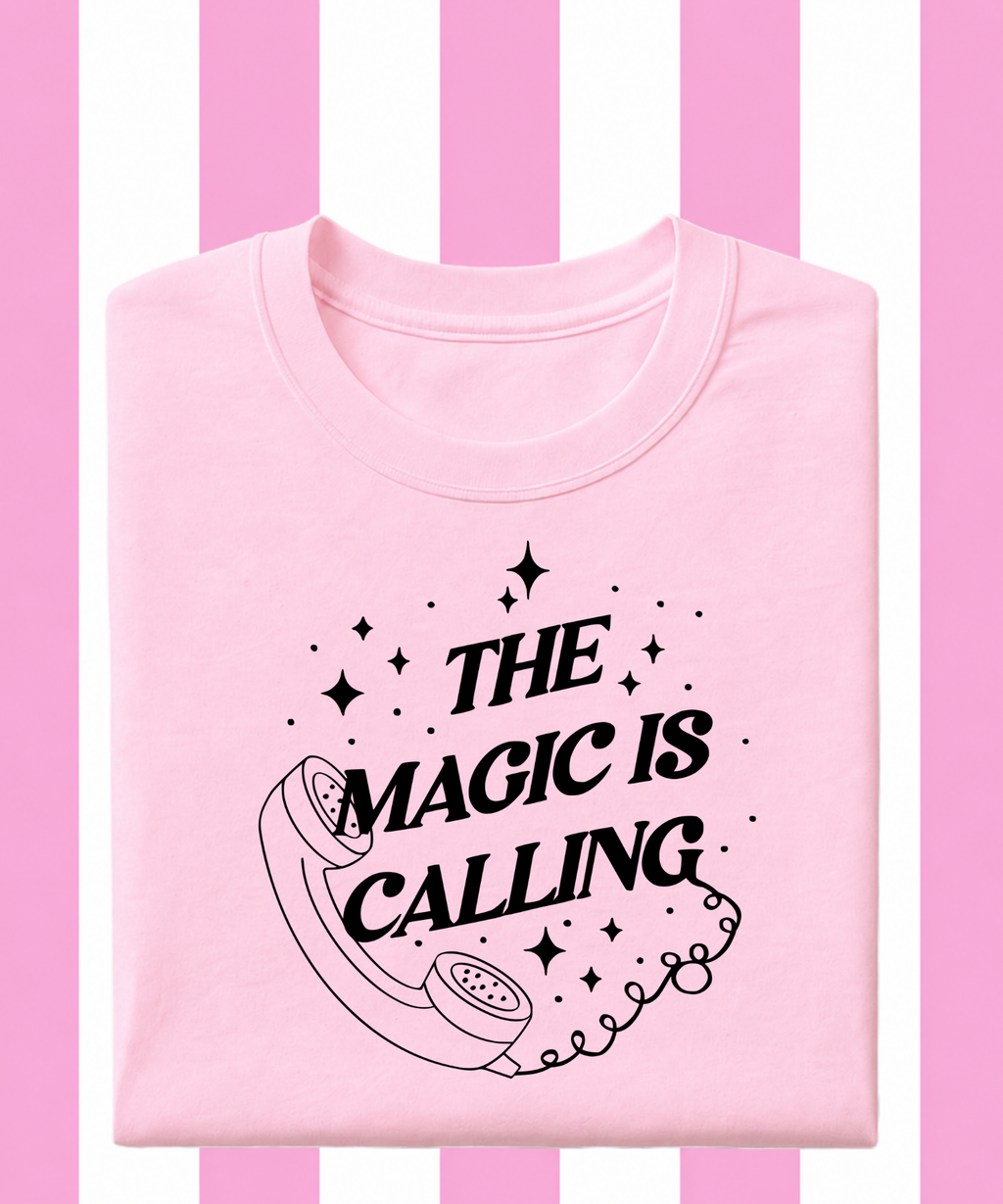 Magic Is Calling - T-shirt