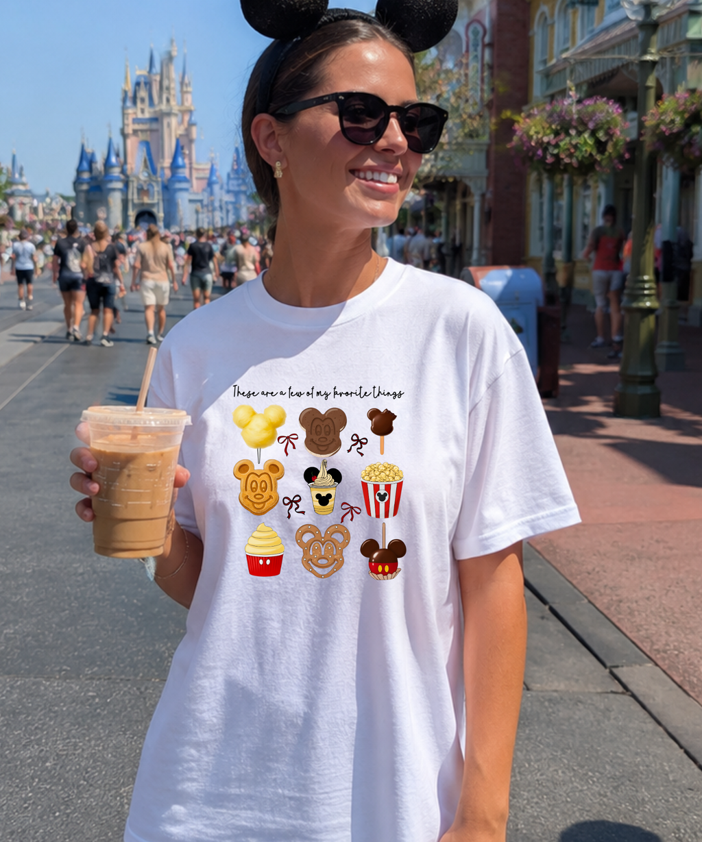 Favourite Things Snacks - Tshirt - White/Pink