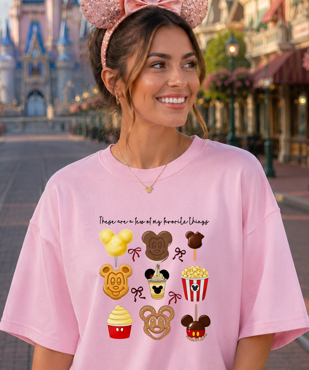 Favourite Things Snacks - Tshirt - White/Pink