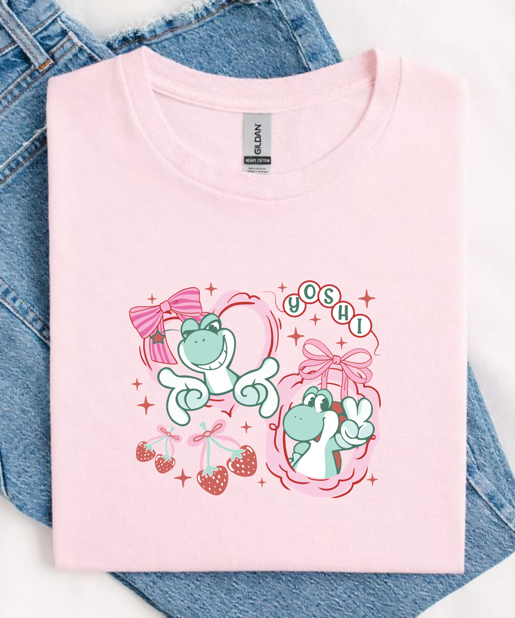 Yoshi Coquette - Tshirt/Sweatshirt - White / Pink